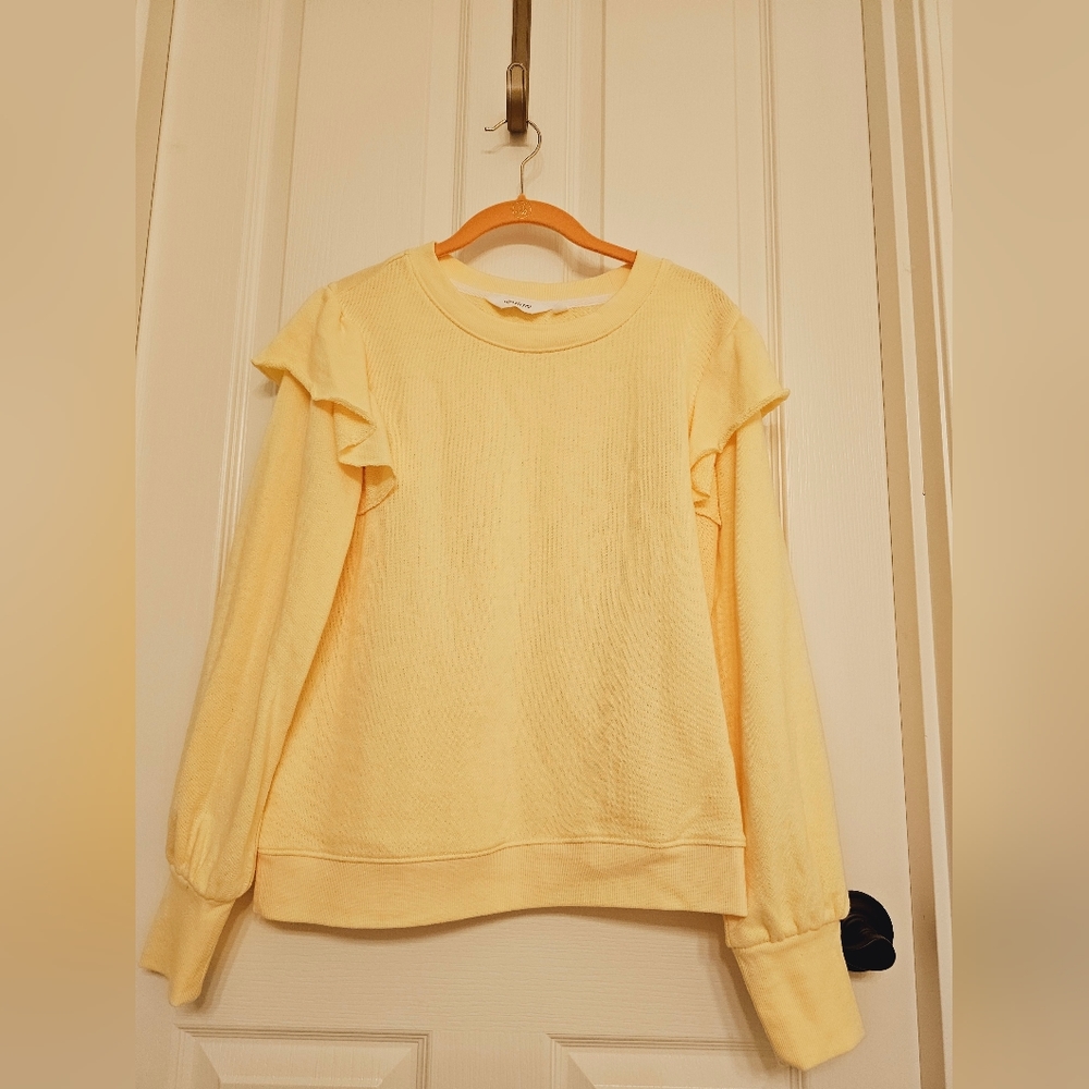Candace Cameron Bure- Yellow Ruffled Shoulder Sweater- Small